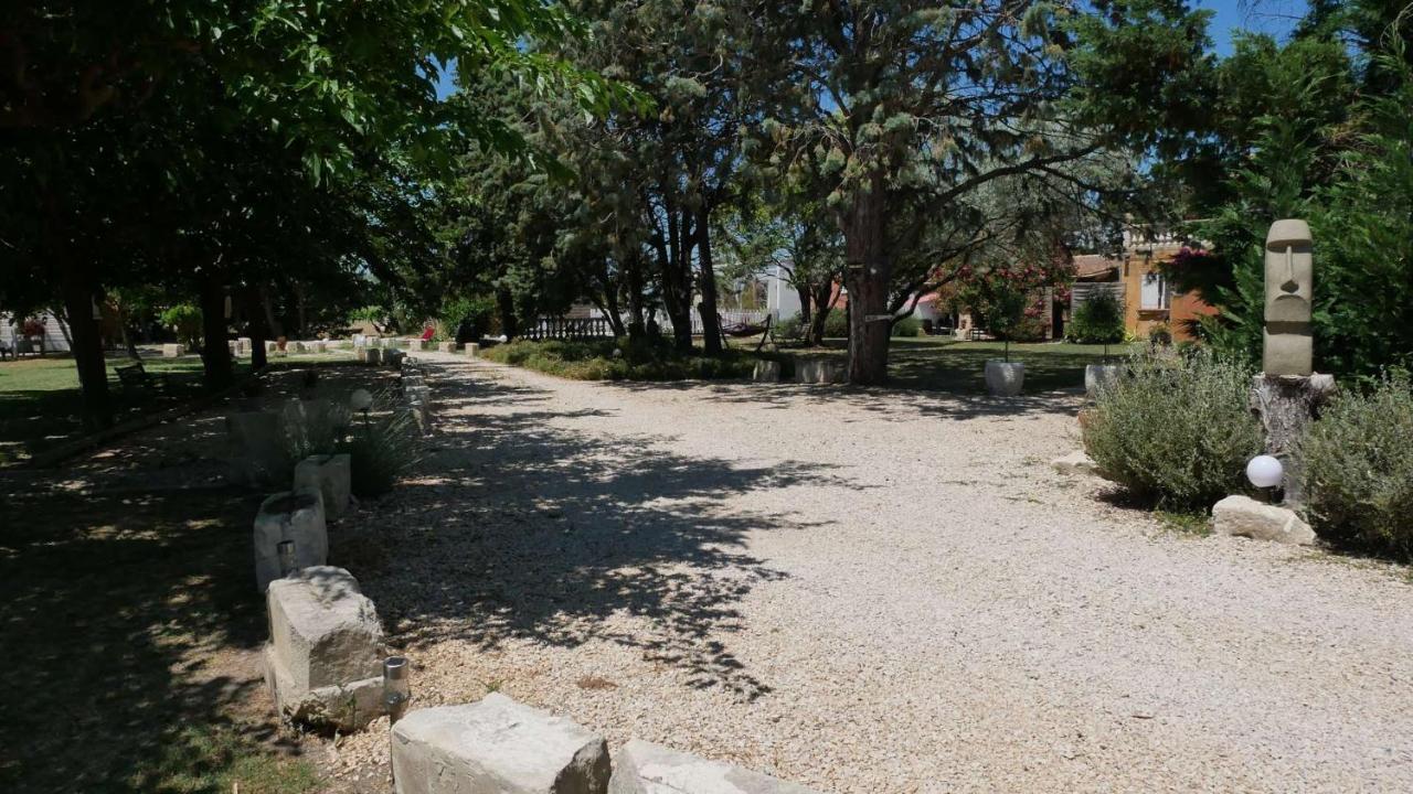 Mas Maurane - L'Olivier Avec Spa Prive Aux Portes D'Arles タラスコン エクステリア 写真