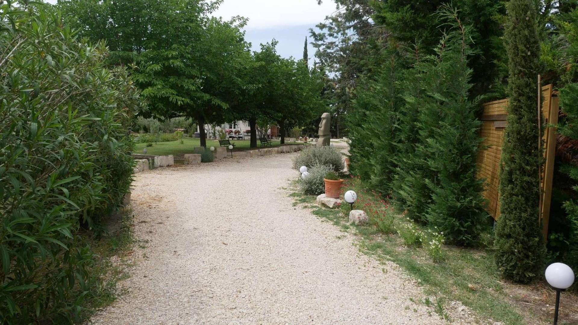Mas Maurane - L'Olivier Avec Spa Prive Aux Portes D'Arles タラスコン エクステリア 写真